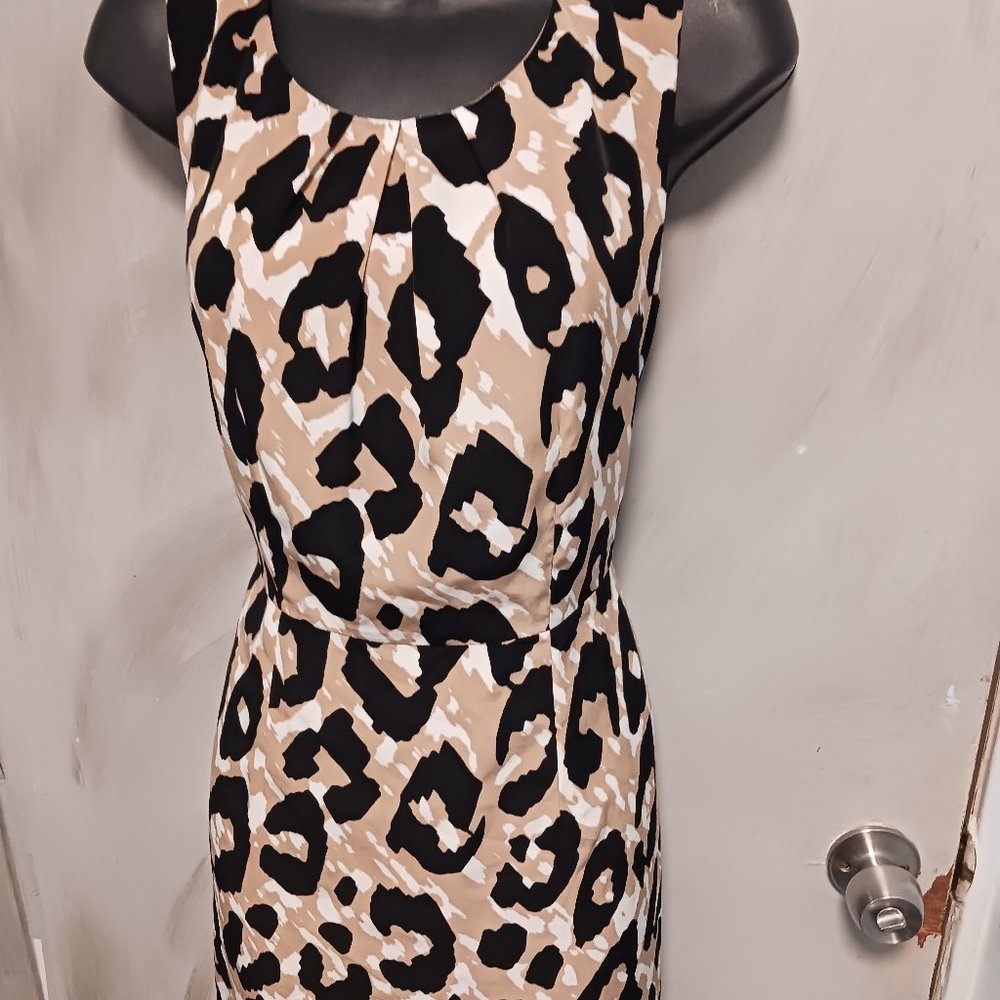 Banana Republic Sleeveless leopard print dress
